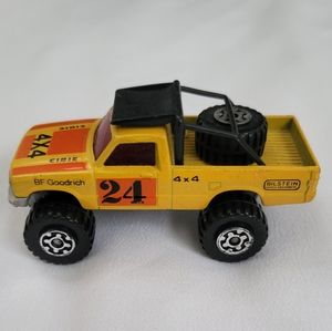 1981 Lesney Matchbox Die-Cast Metal 4x4 Open Back Truck